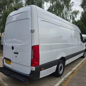 2020 Mercedes-Benz Sprinter 2.1 CDI RWD Panel Van - Image 8