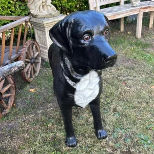 Resin Labrador Dog Garden Ornament - Image 3