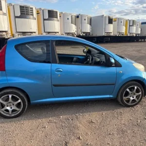 2006 Peugeot 107 1.0 Urban 3dr Hatchback - Image 2