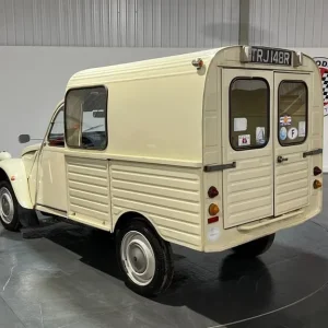 1977 Citroen 2CV 0.6L 4-door Petrol Van - Image 4
