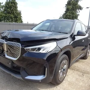 2024 BMW IX1 eDrive20 Sport Electric – Front Damage, Repairable, Cat-S Salvage - Image 4