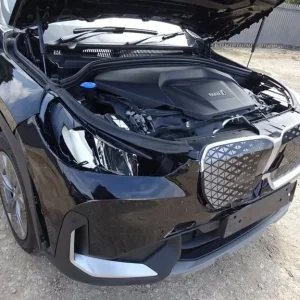 2024 BMW IX1 eDrive20 Sport Electric – Front Damage, Repairable, Cat-S Salvage - Image 6
