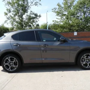 2022 Alfa Romeo Stelvio 2.0 Turbo AWD Estate - Image 2