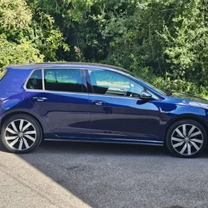 2017 Volkswagen Golf GTE 1.4 Hybrid 5-door hatchback - Image 7
