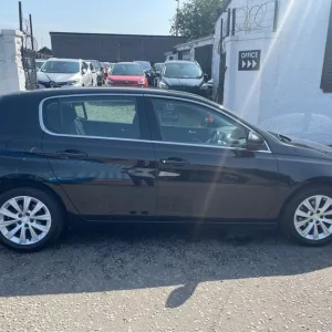2016 Peugeot 308 1.6L HDi 5-door Hatchback - Image 3