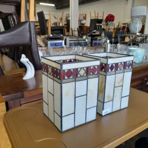 Vintage Tiffany-inspired light shades 15cm x 15cm x 23cm, Ref:19225 - Image 4