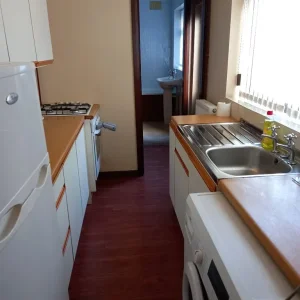 2 Bedroom Properties - Image 2