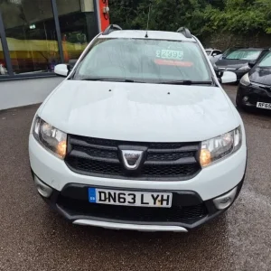 2013 Dacia Sandero Stepway Ambiance TCE Hatchback Petrol Manual - Image 2