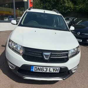 2013 Dacia Sandero Stepway Ambiance TCE Hatchback Petrol Manual - Image 6