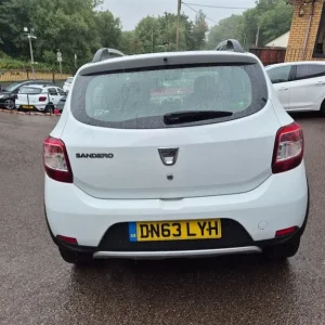 2013 Dacia Sandero Stepway Ambiance TCE Hatchback Petrol Manual - Image 8