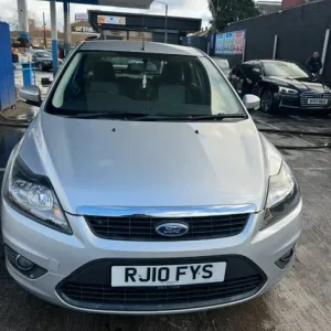 Ford Focus Hatchback 2010 1596cc 5-door - Image 4