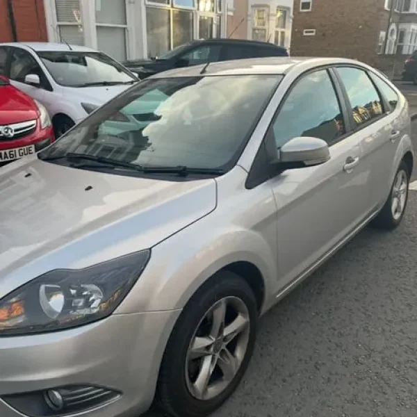 Ford Focus Hatchback 2010 1596cc 5-door