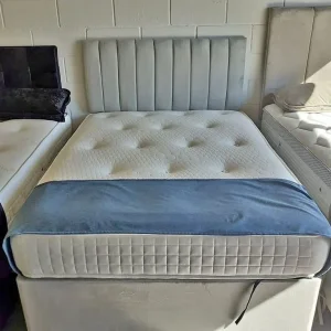 Divan Small Double Bed with Mattress and Drawers