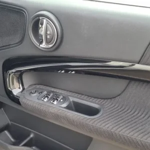 2018 Mini Countryman 1.5 Cooper All4 Manual SUV - Image 6