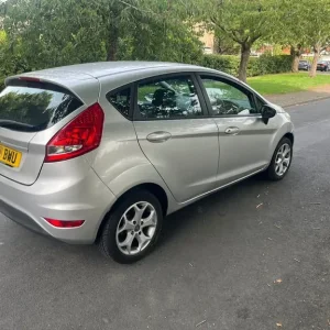 Ford Fiesta 1.2L Manual Hatchback 2011 - Image 6