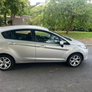 Ford Fiesta 1.2L Manual Hatchback 2011 - Image 7
