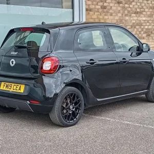 2019 Smart Forfour 0.9T Urban Shadow Hatchback - Image 3
