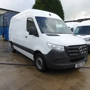 2021 Mercedes-Benz Sprinter 3.5t H2 Progressive Van 315L2 MWB Panel Van Diesel Manual - Image 2