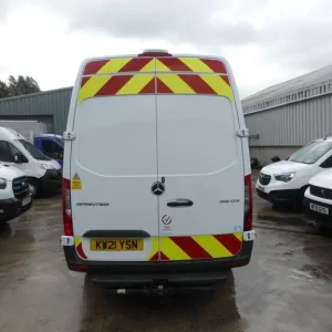 2021 Mercedes-Benz Sprinter 3.5t H2 Progressive Van 315L2 MWB Panel Van Diesel Manual - Image 6