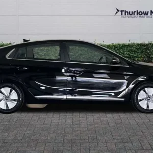 2022 Hyundai IONIQ Hybrid Hatchback - Image 2