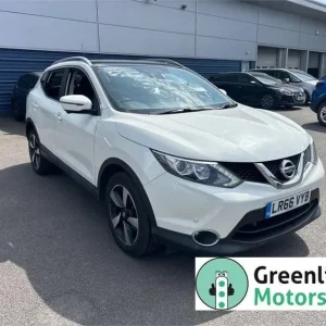2016 Nissan Qashqai 1.5 dCi N-Connecta 2WD Euro 6 5-door hatchback diesel manual