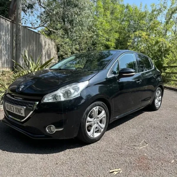 2013 Peugeot 208 1.6 VTi Allure 5-door Hatchback
