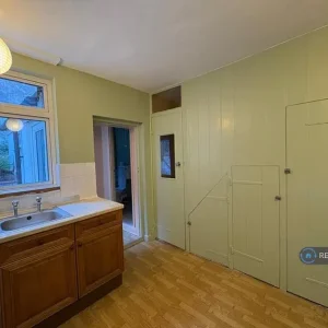 2 bedroom terraced house in Lovers Walk Cottages - Image 4