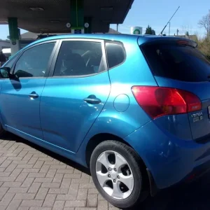 2011 Kia Venga 1.4 3 Euro 5 5dr HATCHBACK Petrol Manual - Image 5