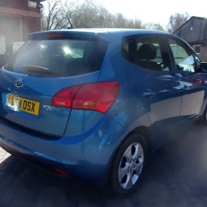 2011 Kia Venga 1.4 3 Euro 5 5dr HATCHBACK Petrol Manual - Image 7