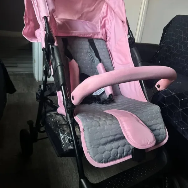 Puggle pushchair new