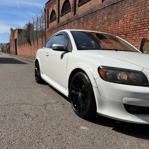 Volvo, C30, Hatchback, 2008, Manual, 1997 (cc), 3 doors - Image 2