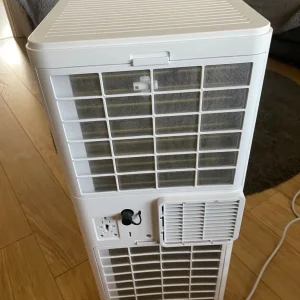 Portable Air Conditioner / Dehumidifier - Image 4