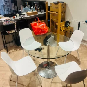 Dinning table 4 chairs