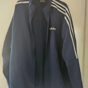 Adidas, pretty green, umbro next etc - Image 2