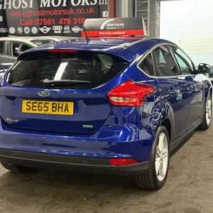 2015 Ford Focus 1.0T EcoBoost Zetec Euro 6 (s/s) 5dr HATCHBACK Petrol Manual - Image 4