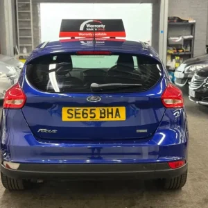 2015 Ford Focus 1.0T EcoBoost Zetec Euro 6 (s/s) 5dr HATCHBACK Petrol Manual - Image 5