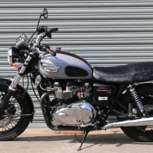 Triumph Bonneville T100 2004 790cc - Image 4