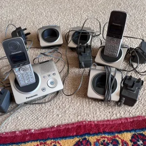 Panasonic cordless landline telephone with 5 extensions