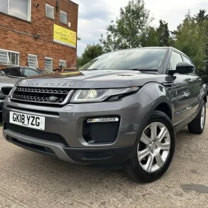 2018 Land Rover Range Rover Evoque 2.0 TD4 SE Tech Auto 4WD Euro 6 (s/s) 5dr ESTATE Diesel Automatic - Image 3