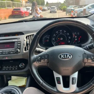 Kia, SPORTAGE, Estate, 2014, Manual, 1591 (cc), 5 doors - Image 2