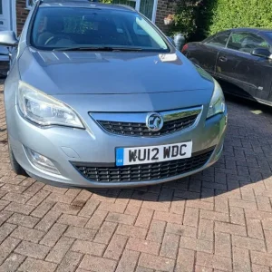 Vauxhall, ASTRA, Estate, 2012, Manual, 1686 (cc), 5 doors - Image 2