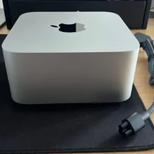 Apple Mac Studio M1 Max / 512GB SSD / 32GB RAM / 10-core CPU 24-core GPU - like NEW - Image 4