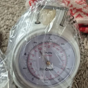 ProCook white mechanical kitchen scales - Image 6