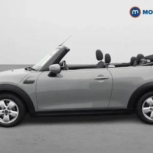 2022 MINI Convertible 1.5 Cooper Classic 2dr Convertible Petrol Manual - Image 4
