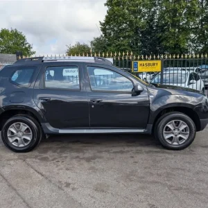 2016 Dacia Duster 1.5 dCi Laureate SUV 5dr Diesel Manual 4WD Euro 6 (s/s) (110 ps) SUV Diesel Manual - Image 2