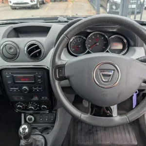 2016 Dacia Duster 1.5 dCi Laureate SUV 5dr Diesel Manual 4WD Euro 6 (s/s) (110 ps) SUV Diesel Manual - Image 7