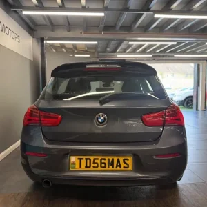 2015 BMW 1 Series 1.5 118i Sport Euro 6 (s/s) 5dr HATCHBACK Petrol Manual - Image 4