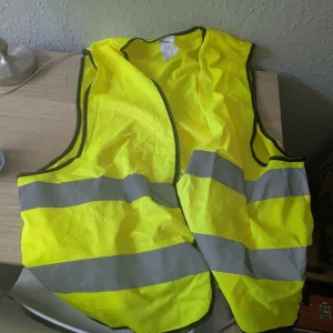 Road bike, lock, pump, pannier, lights - Image 8