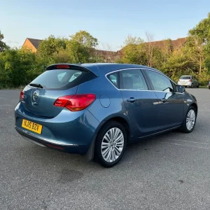 Vauxhall, ASTRA, Hatchback, 2015, Manual, 1398 (cc), 5 doors - Image 3