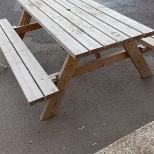 Wooden bench - Image 2